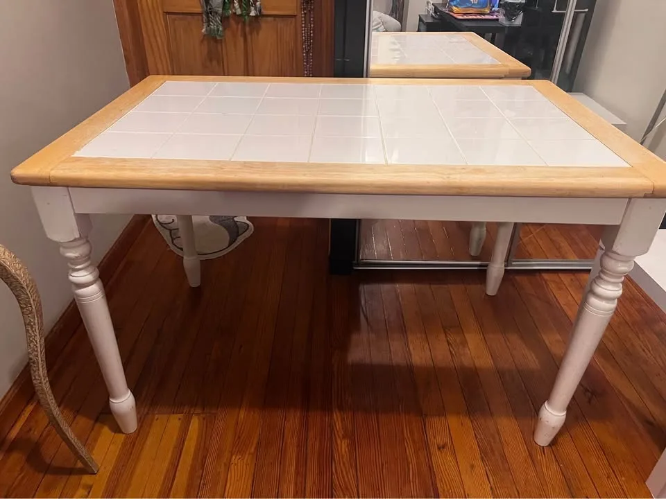 Small Farmhouse Style Dining Table image indicator(2)