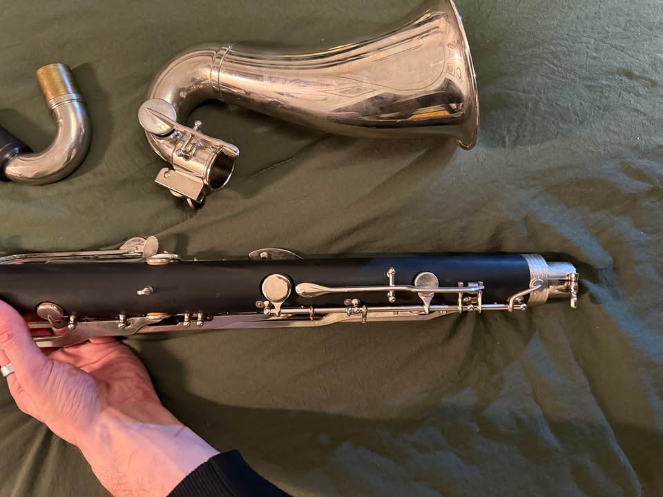 Selmer USA 1430 Bass Clarinet Good Condition Complete w/ Case - photo 3