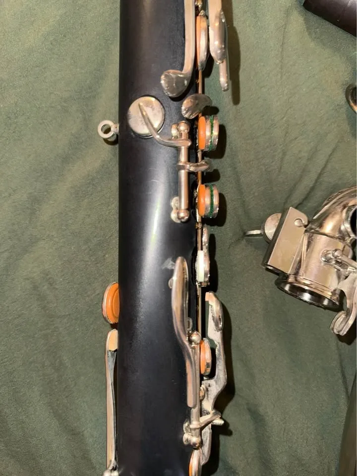 Selmer USA 1430 Bass Clarinet Good Condition Complete w/ Case image indicator(5)