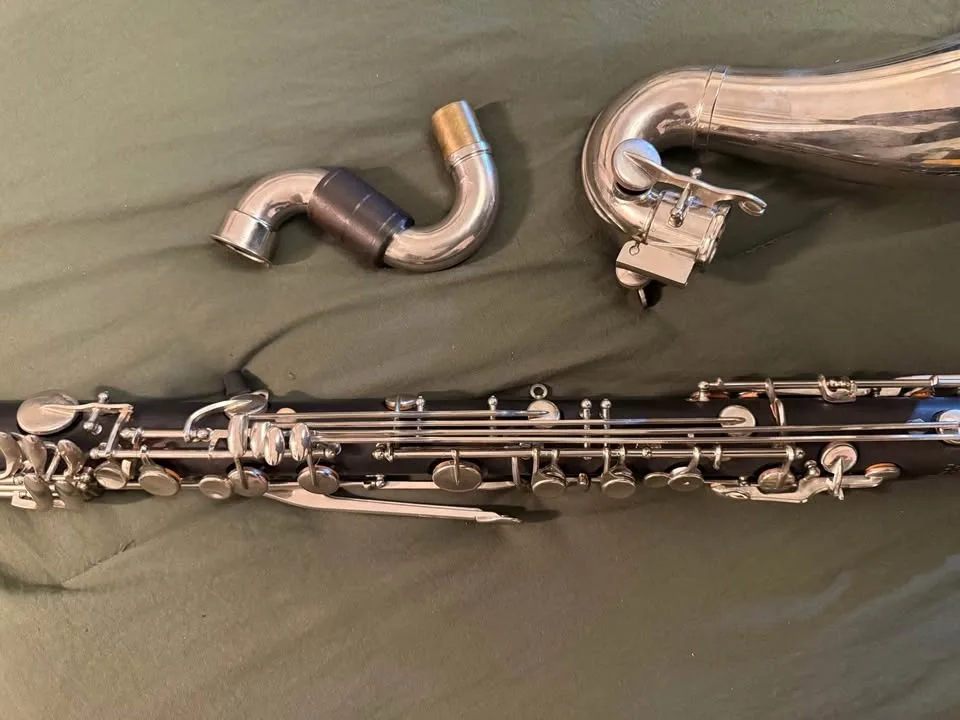 Selmer USA 1430 Bass Clarinet Good Condition Complete w/ Case image indicator(10)