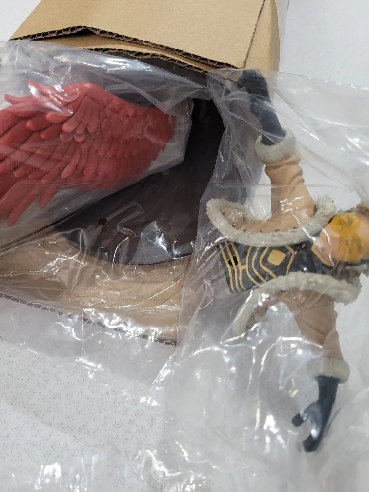 My hero academia figure HAWKS THE AMAZING HEROES BANPRESTO image indicator(4)