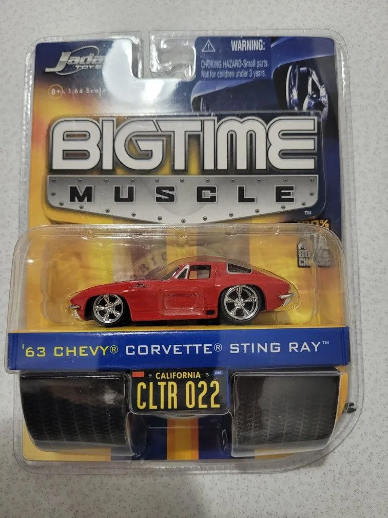 1/64 JADA 1963 Chevy Corvette Sting Ray CLTR 022 RED thumbnail