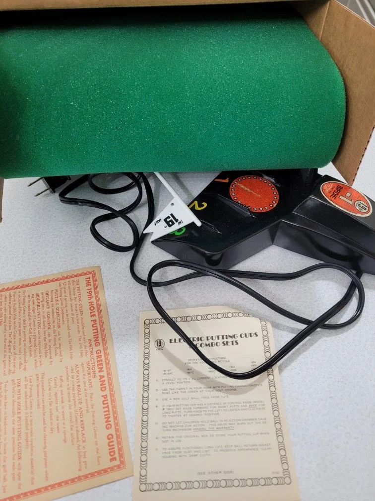 19th Hole Brand Birdie Electric Golf Putting Cup Vintage image indicator(4)