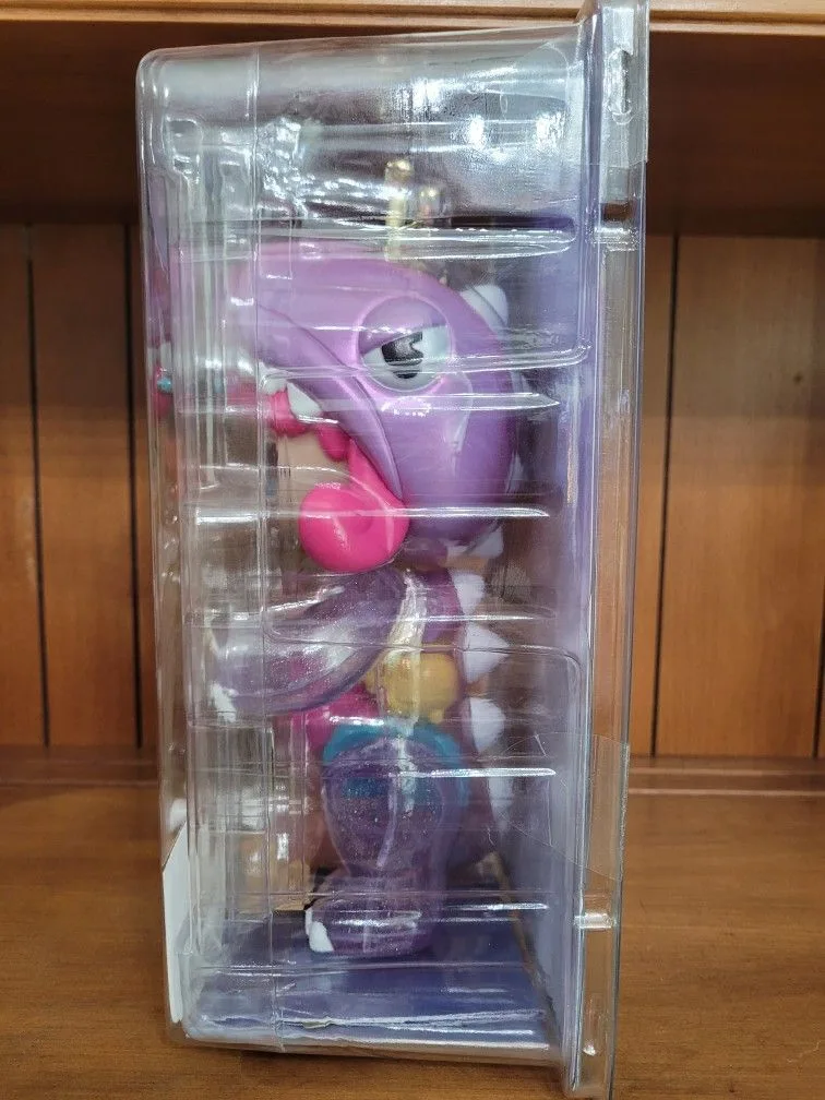 New XOX Kweenie Deluxe Rawr figure doll image indicator(2)