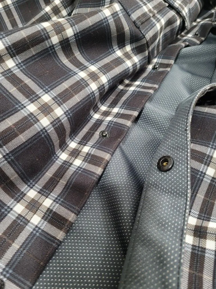 VOLCOM Mens Snowboard Jacket XL Like new image indicator(4)