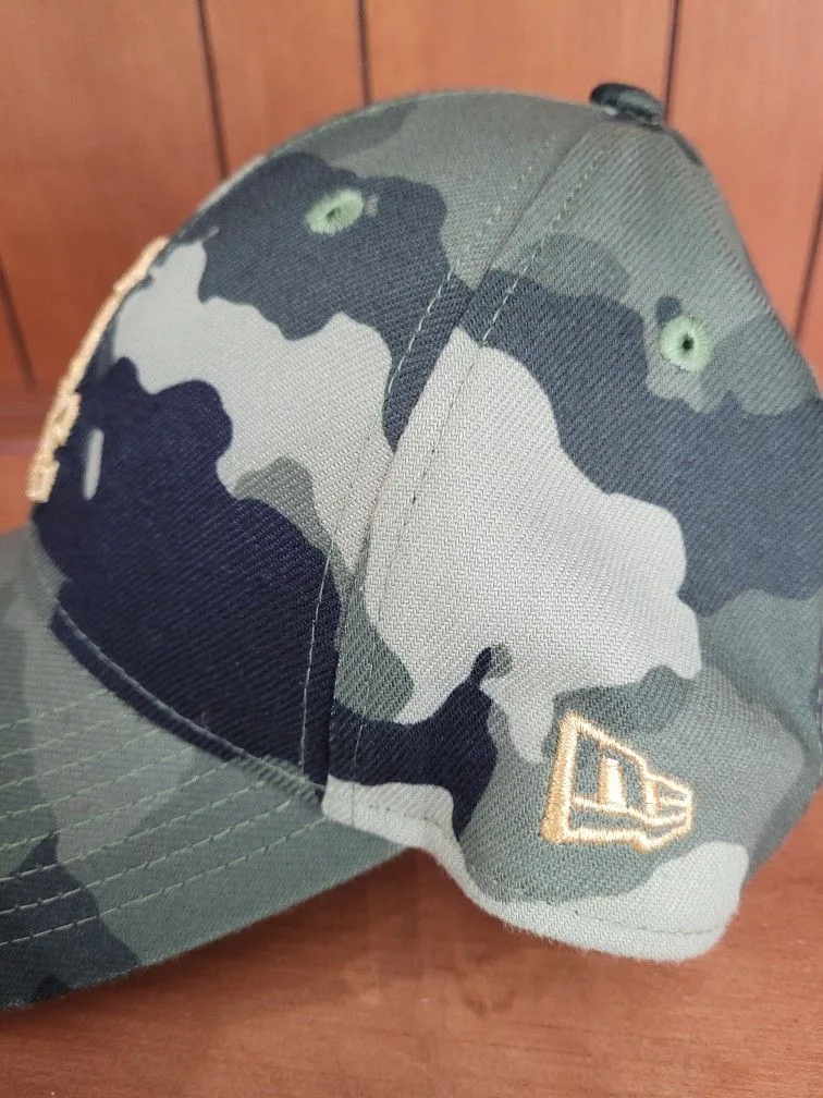New Era Chicago White Sox Camo Hat Fitted M/L Green Armed Forces image indicator(3)