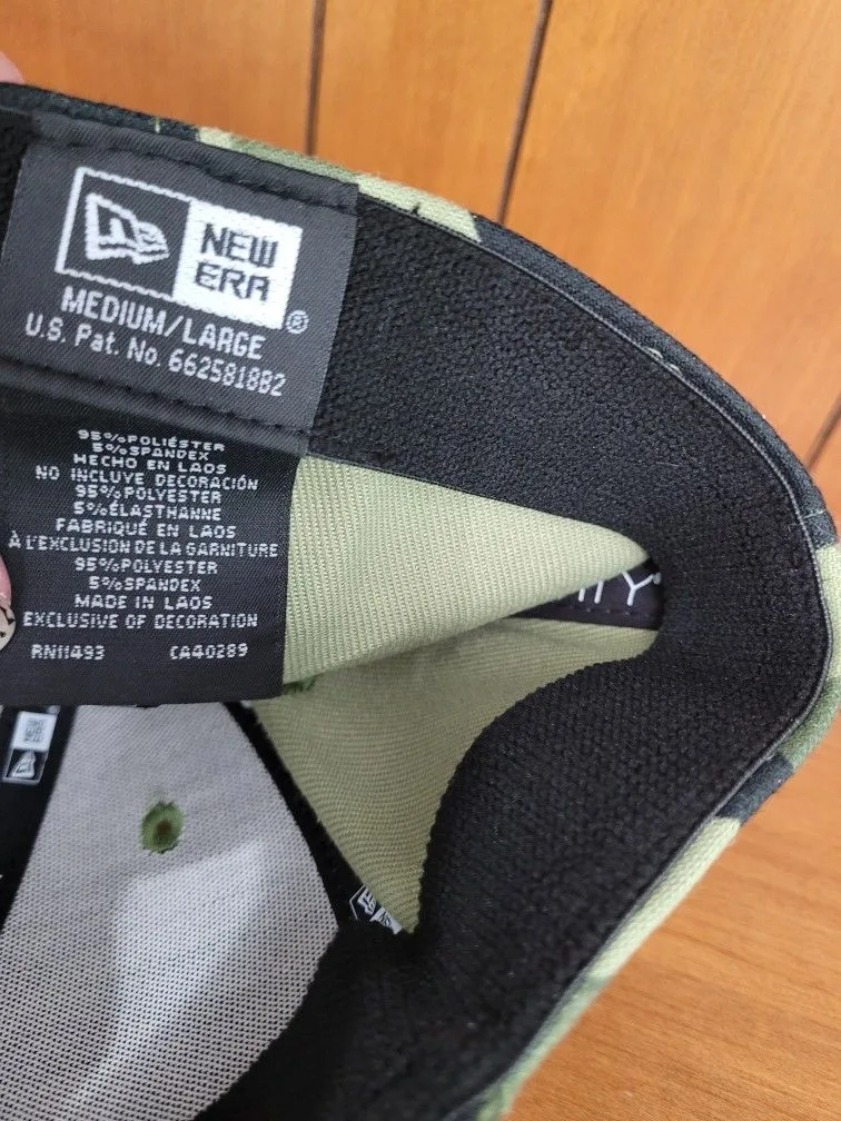 New Era Chicago White Sox Camo Hat Fitted M/L Green Armed Forces image indicator(5)