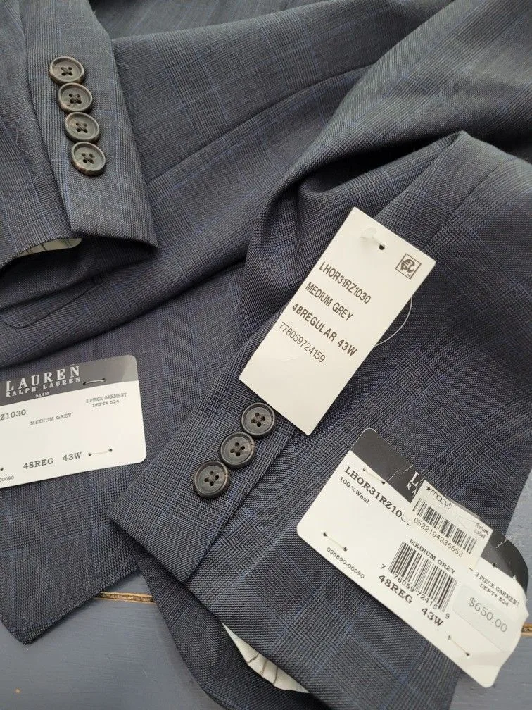 LAUREN RALPH L Gray Suit Jacket & Vest Sz 48 image indicator(4)