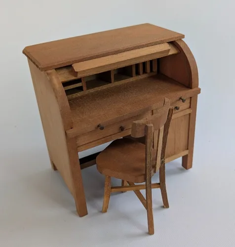 Shackman Roll Top Desk & Chair Miniature Dollhouse 1:12 image indicator(3)