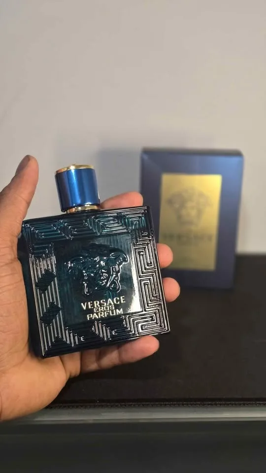 Versace Eros Parfum OG image indicator(2)