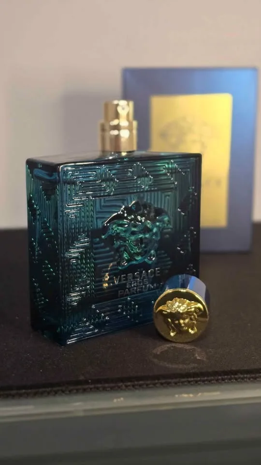 Versace Eros Parfum OG image indicator(6)