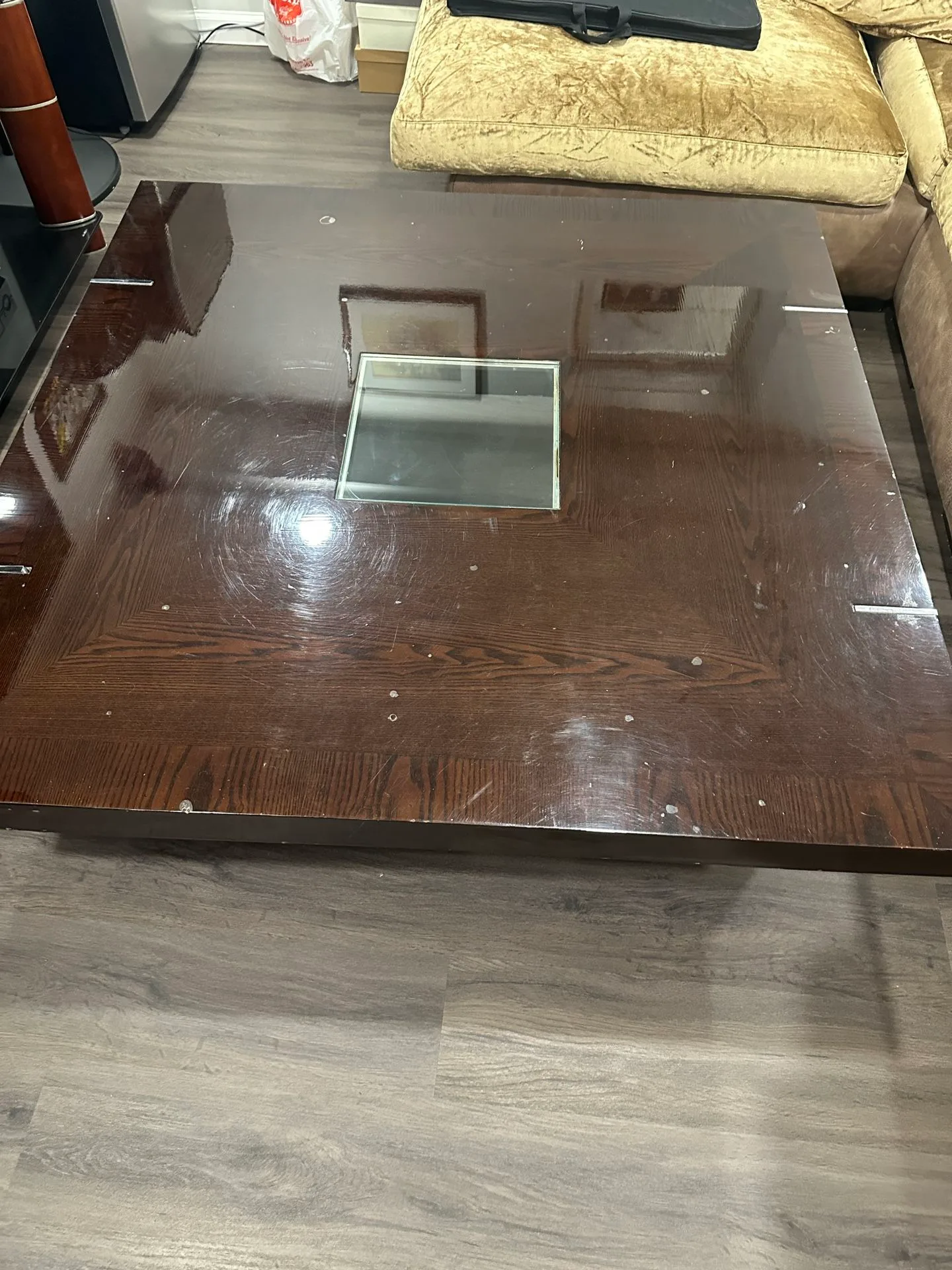 Wood Italian Coffee Table 4x4ft image indicator(2)