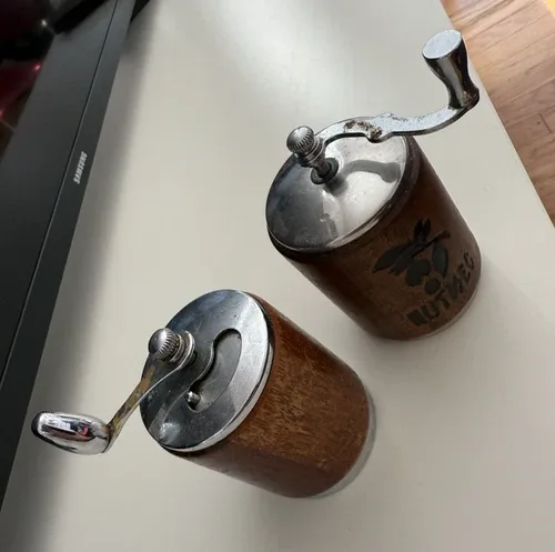 Vintage Pepper & Nutmeg Grinders MCM image indicator(2)