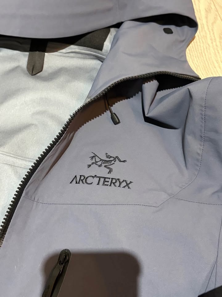 Arc'teryx Alpha SV Gore-Tex Pro Jacket – Factory Overrun – M - photo 2