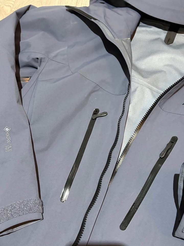 Arc'teryx Alpha SV Gore-Tex Pro Jacket – Factory Overrun – M - photo 3