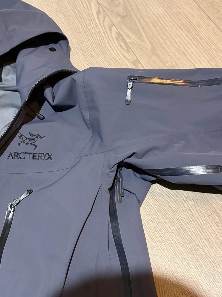 Arc'teryx Alpha SV Gore-Tex Pro Jacket – Factory Overrun – M - photo 5