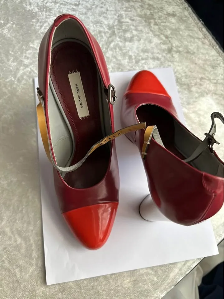 Marc Jacobs shoes size 38 image indicator(4)