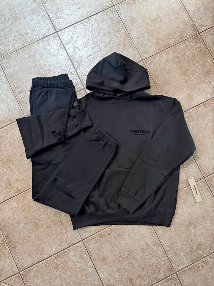 *AUTHENTIC* Essentials SS22 Hoodies + Sweats (READ DESCRIPTION)