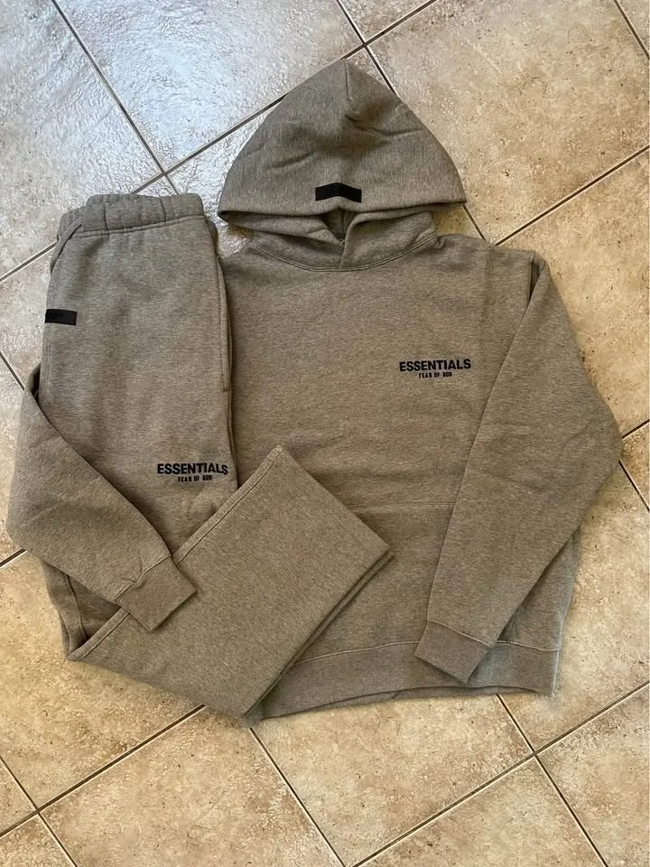 *AUTHENTIC* Essentials SS22 Hoodies + Sweatpants image indicator(5)