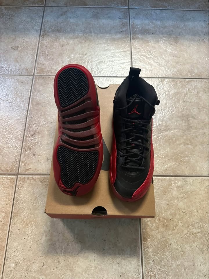 Jordan Retro 12 Flu game 2025 GS - photo 3