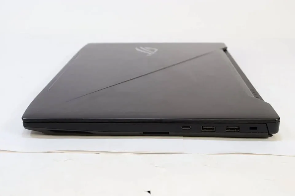 Asus ROG Strix GL503 Gaming 15.6" CORE i7 image indicator(6)