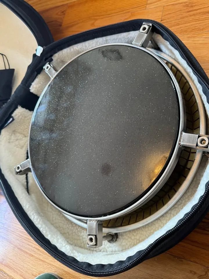 Pearl Travel Conga 11.75” Black Sparkle Natural Skin With Case image indicator(3)