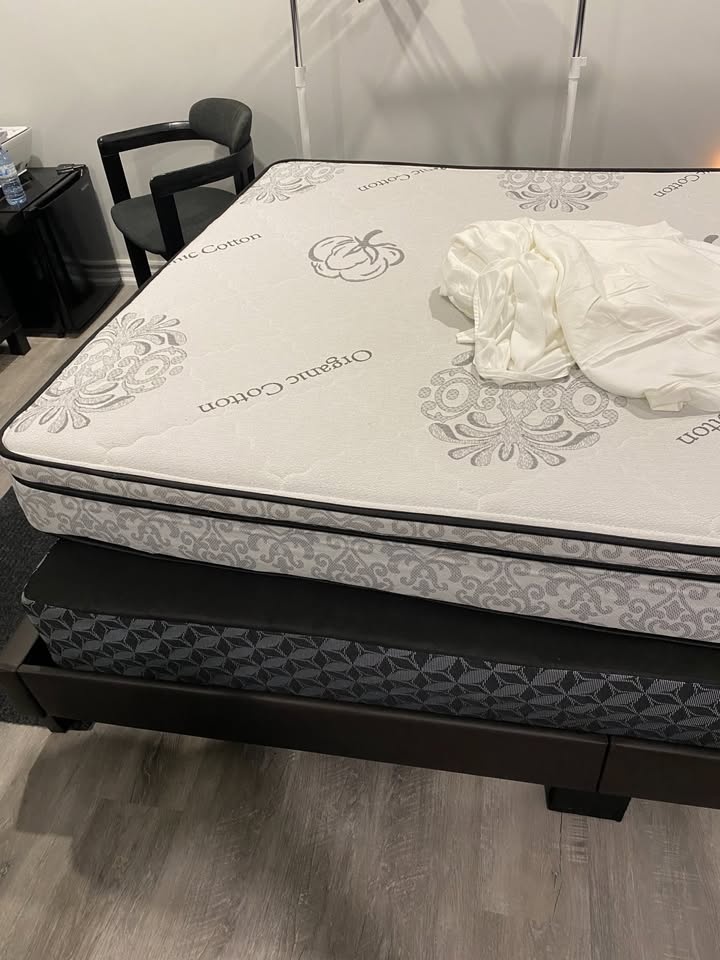 Queen Size - Bed Frame - photo 3