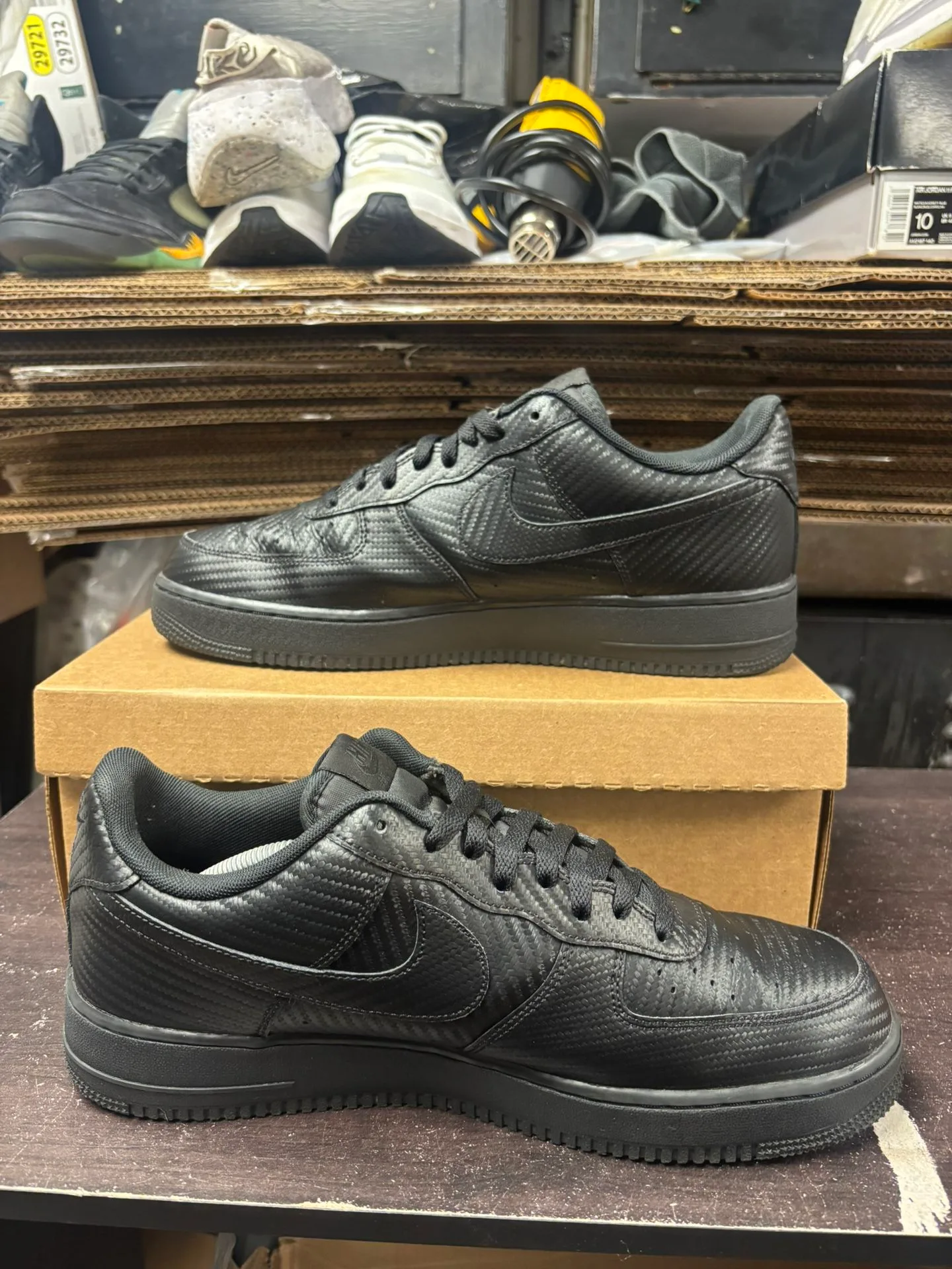 Air Force 1 Low Black Carbon Fiber image indicator(5)