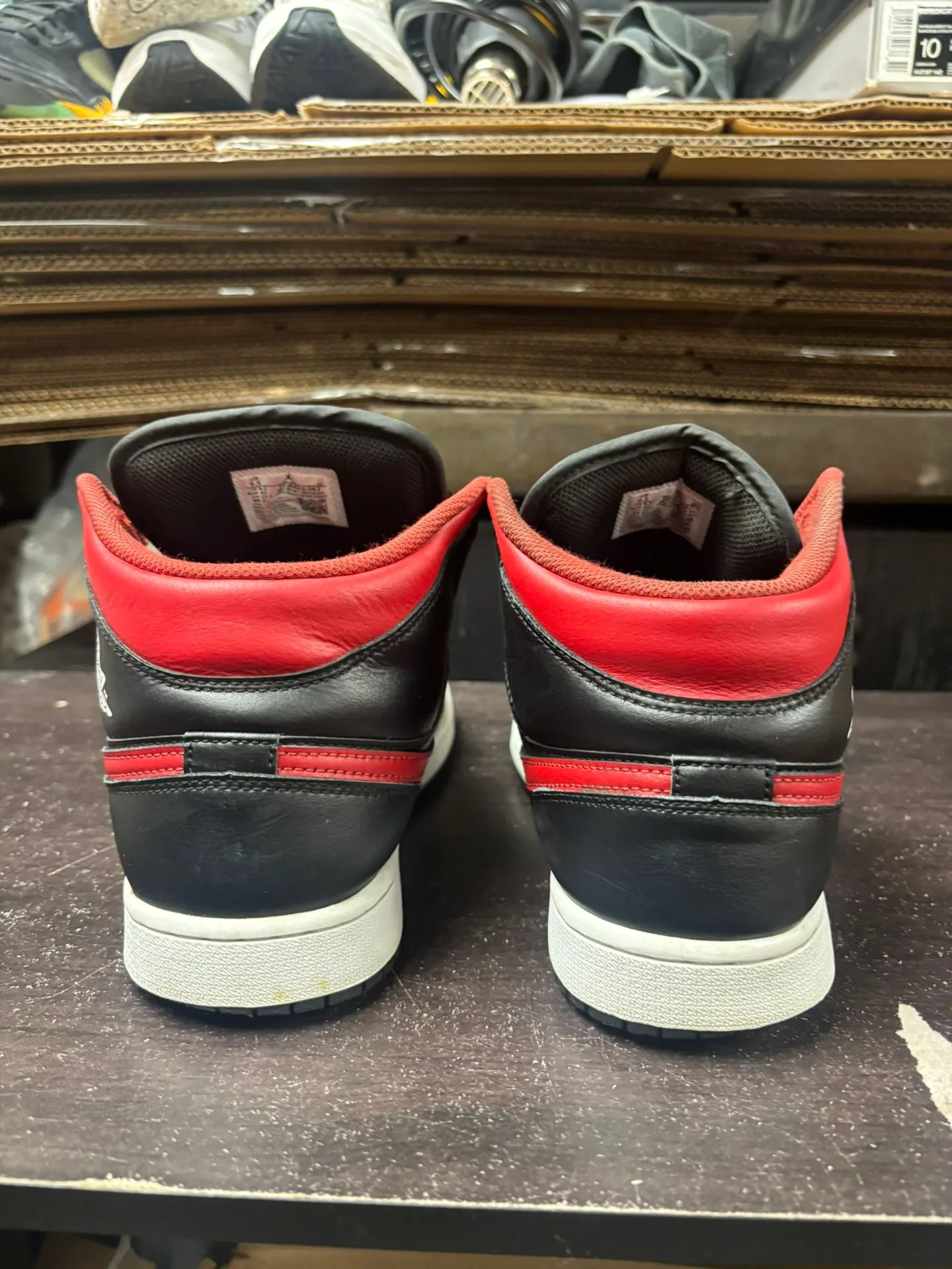 Air Jordan 1 Mid Bred Twist image indicator(4)