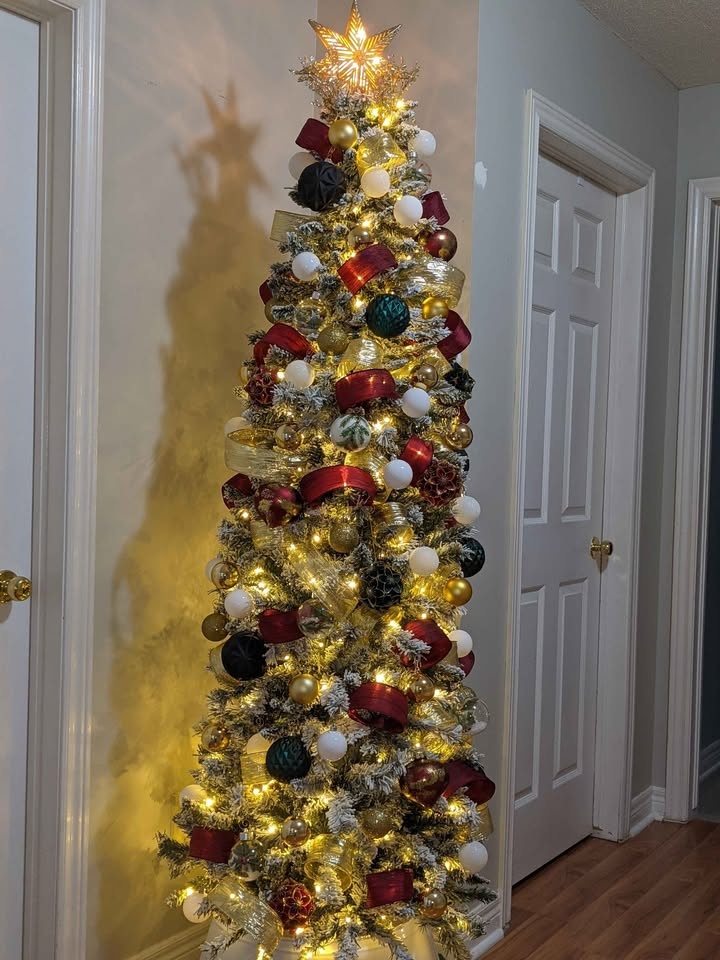 8ft flocked pre-lit Christmas tree and decorations - photo 2