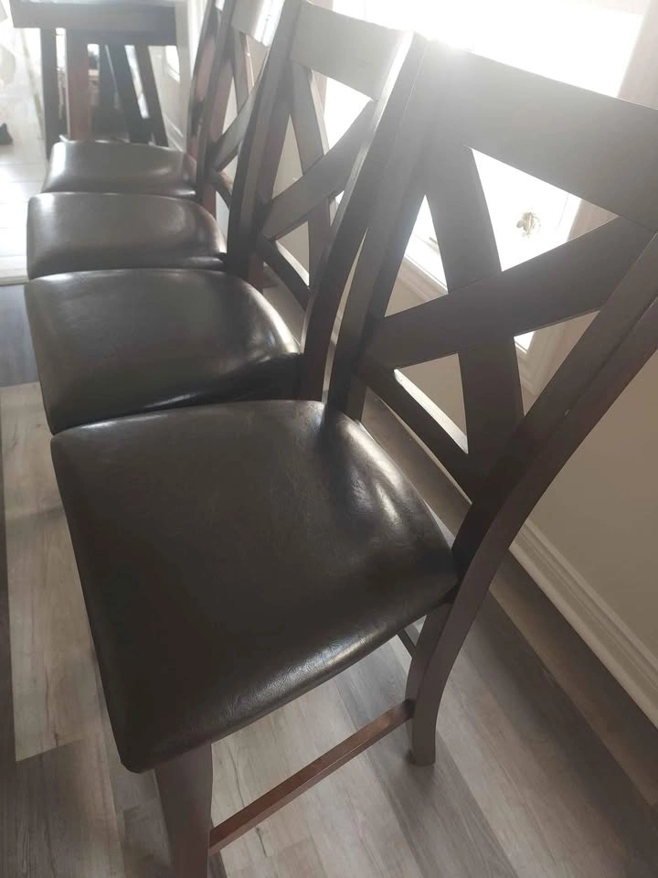 REAL WOOD 8FT TABLE WITH 4 CHAIR+ LEATHER SEATING AND 2 SEAT BEN - photo 5