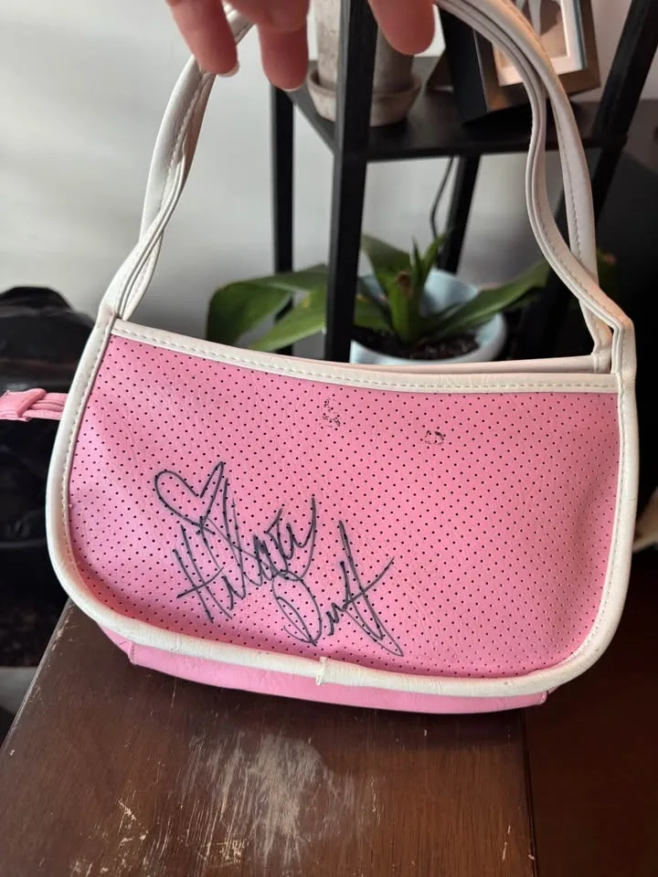 Y2K Roots Bag SIGNED by Hilary Duff 2004!! image indicator(3)
