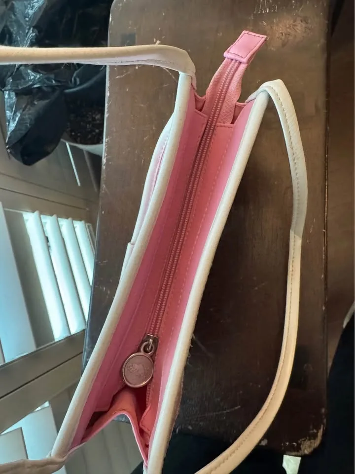 Y2K Roots Bag SIGNED by Hilary Duff 2004!! image indicator(4)