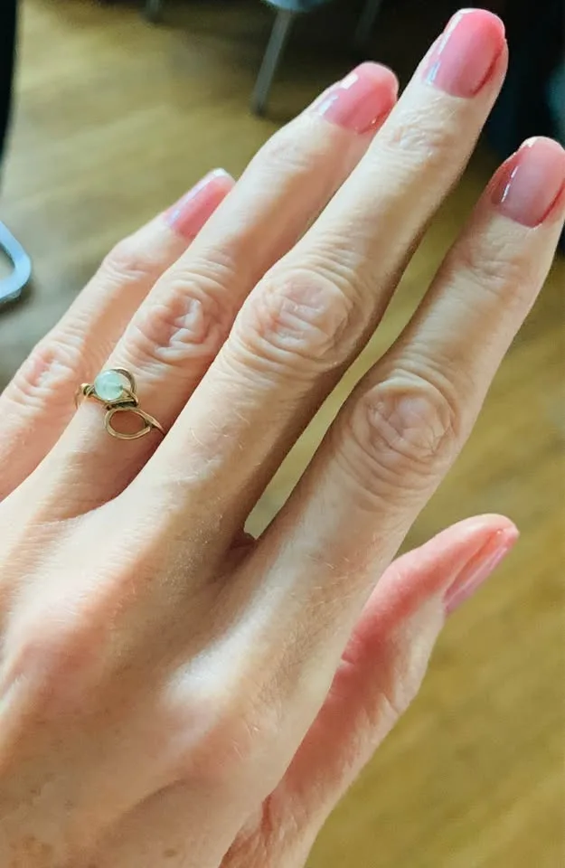 Antique 10k Ring With Jade Bead image indicator(2)