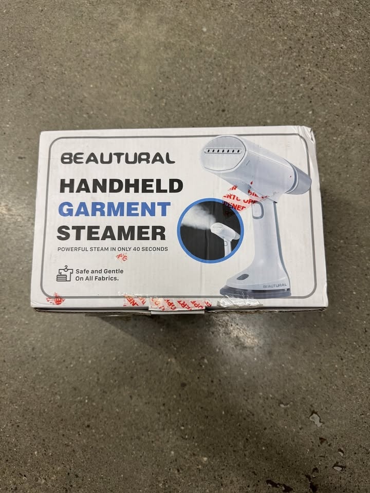 Beautural Handheld Garment Steamer – Brand New