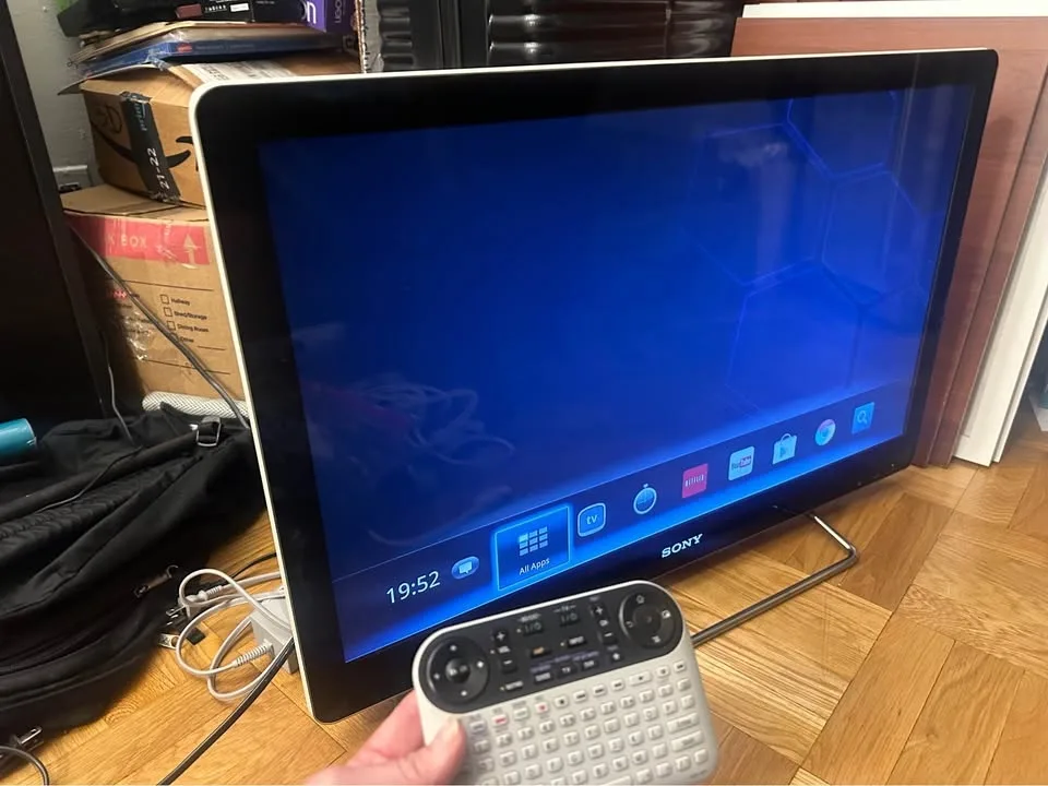 Sony NSX internet Tv image indicator(2)
