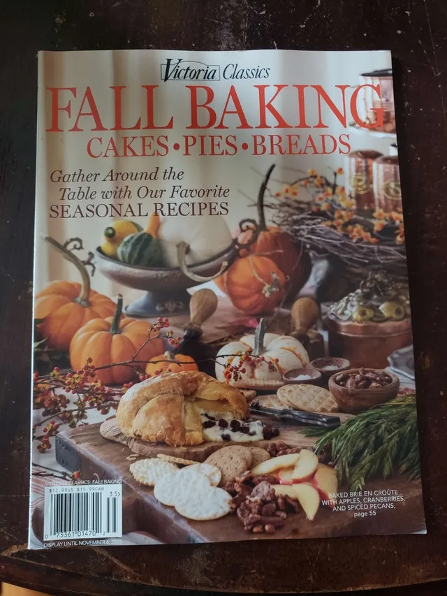 Hardcover Books & Victoria Magazines - New image indicator(5)