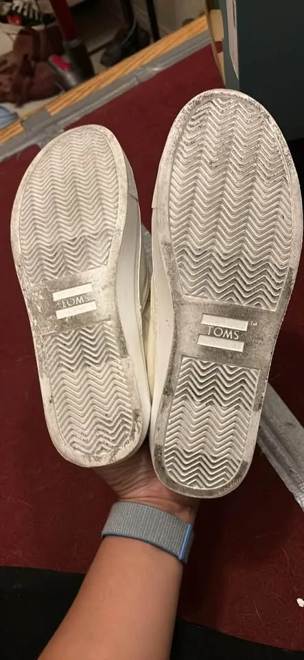 Toms Luca Natural Canvas image indicator(2)