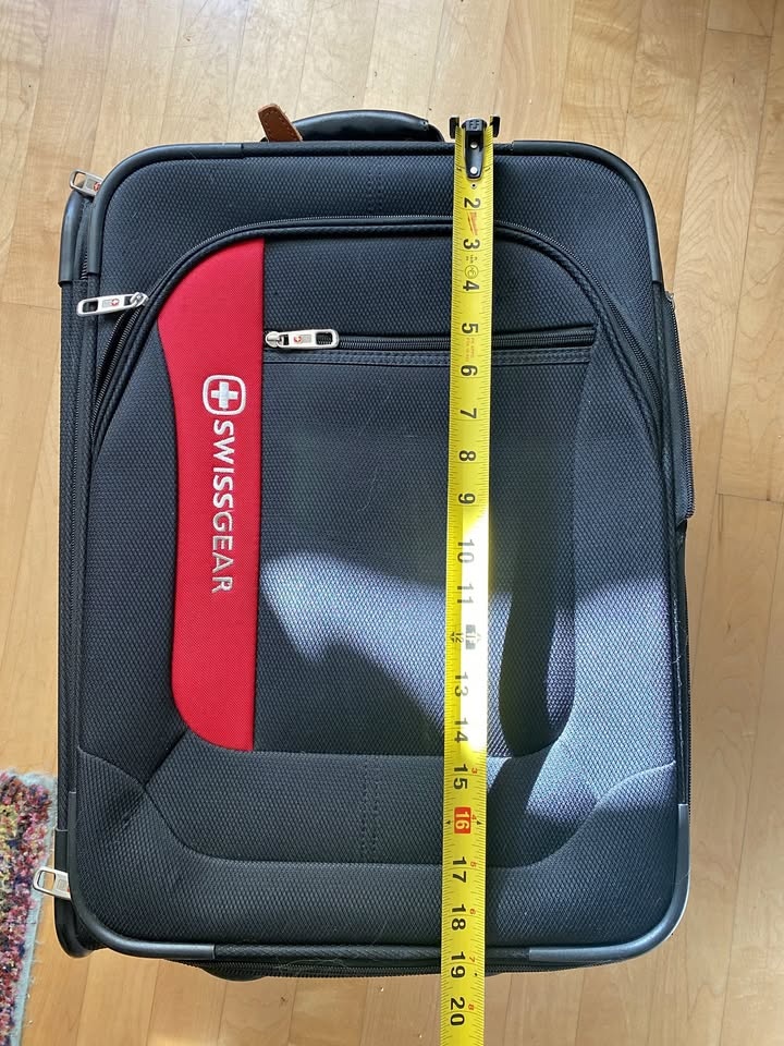 Swiss Gear Carry On Suitcase