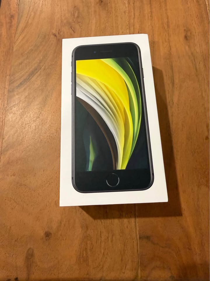 iPhone SE 2nd Gen New - photo 4