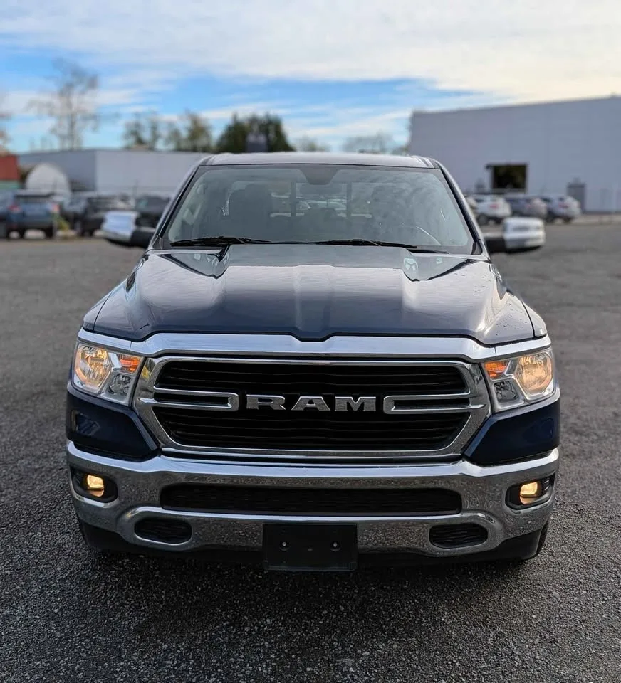 2019 Ram 1500 Classic Quad Cab image indicator(2)