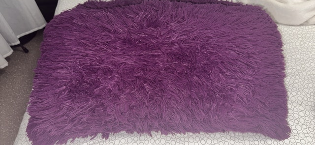 Purple Pillows - photo 2