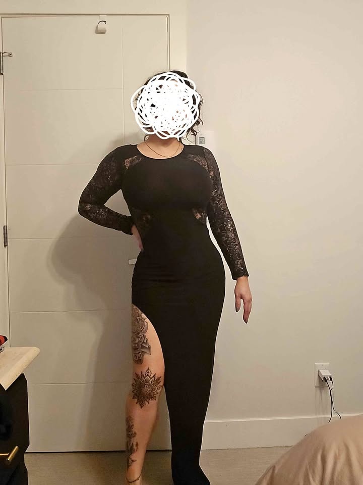 Women's Holiday dress size S never worn