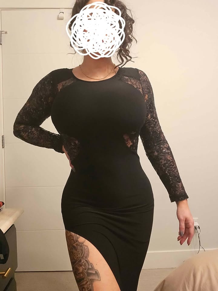 Women's Holiday dress size S never worn - photo 4