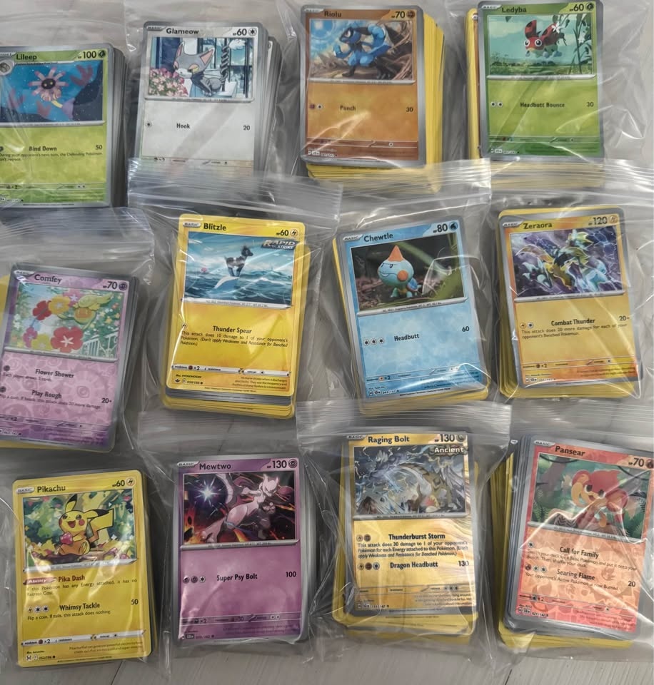 Pokémon card bags - photo 3