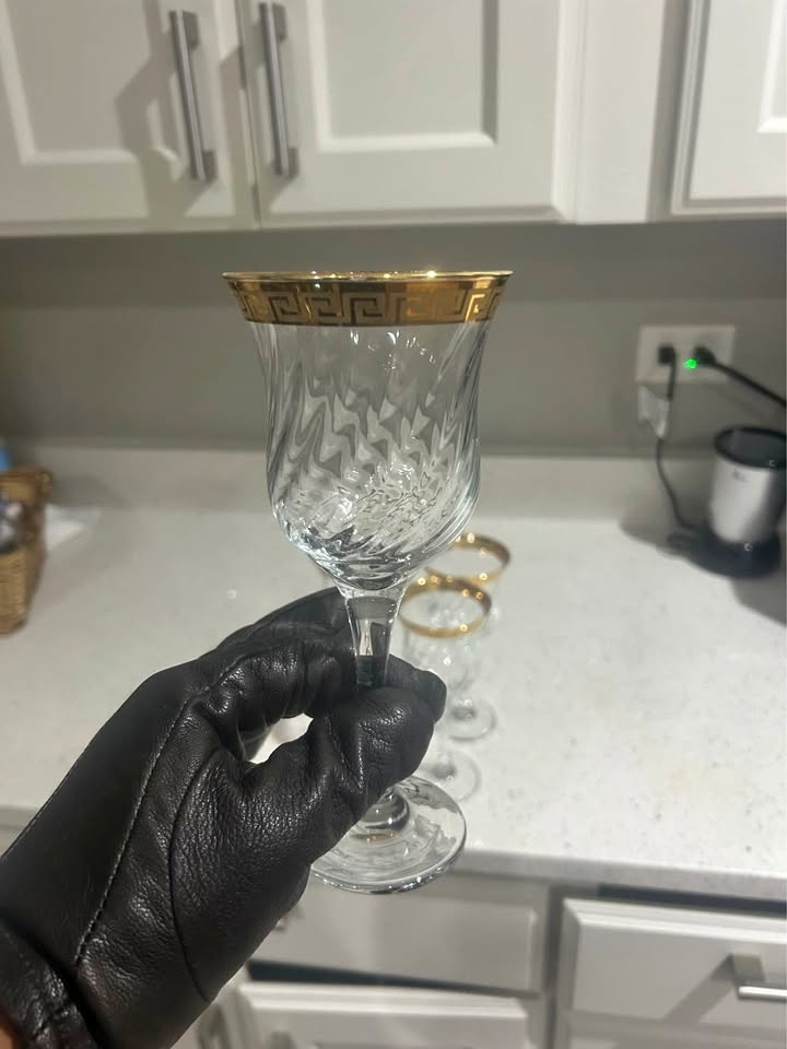 Vintage Italian Crystal Wine Glass (Set of 4)