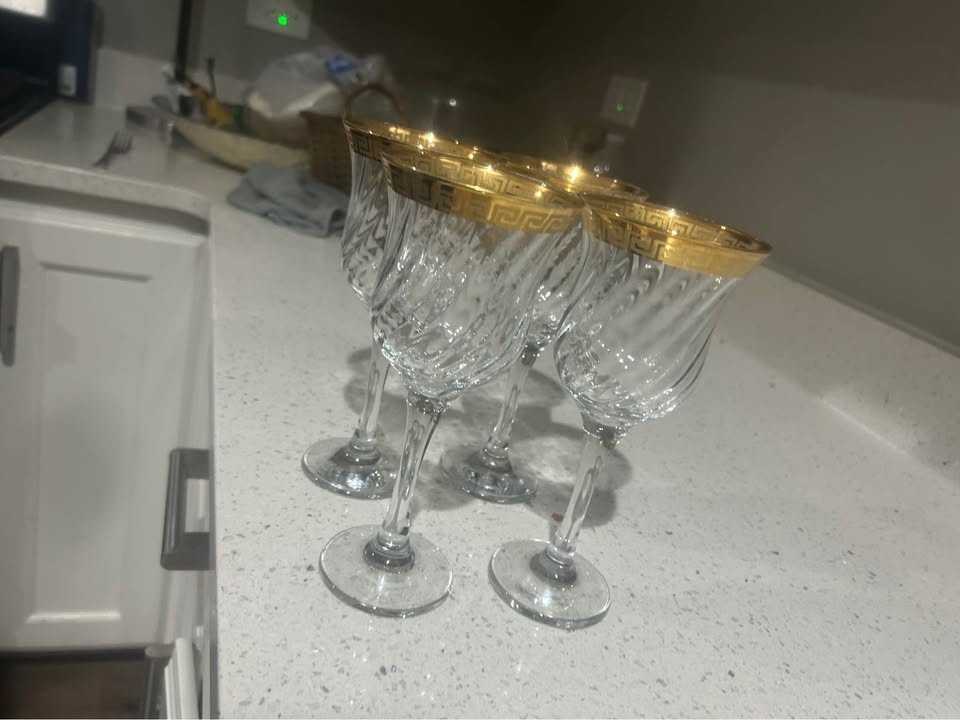 Vintage Italian Crystal Wine Glass (Set of 4) - photo 3