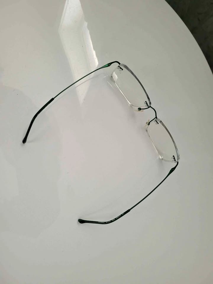 Stepper Green Glasses
