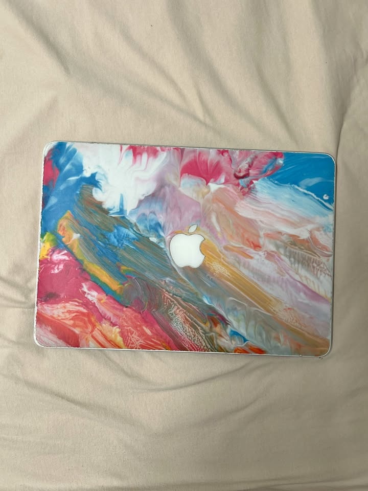 Macbook Pro 13'' Excellent condition