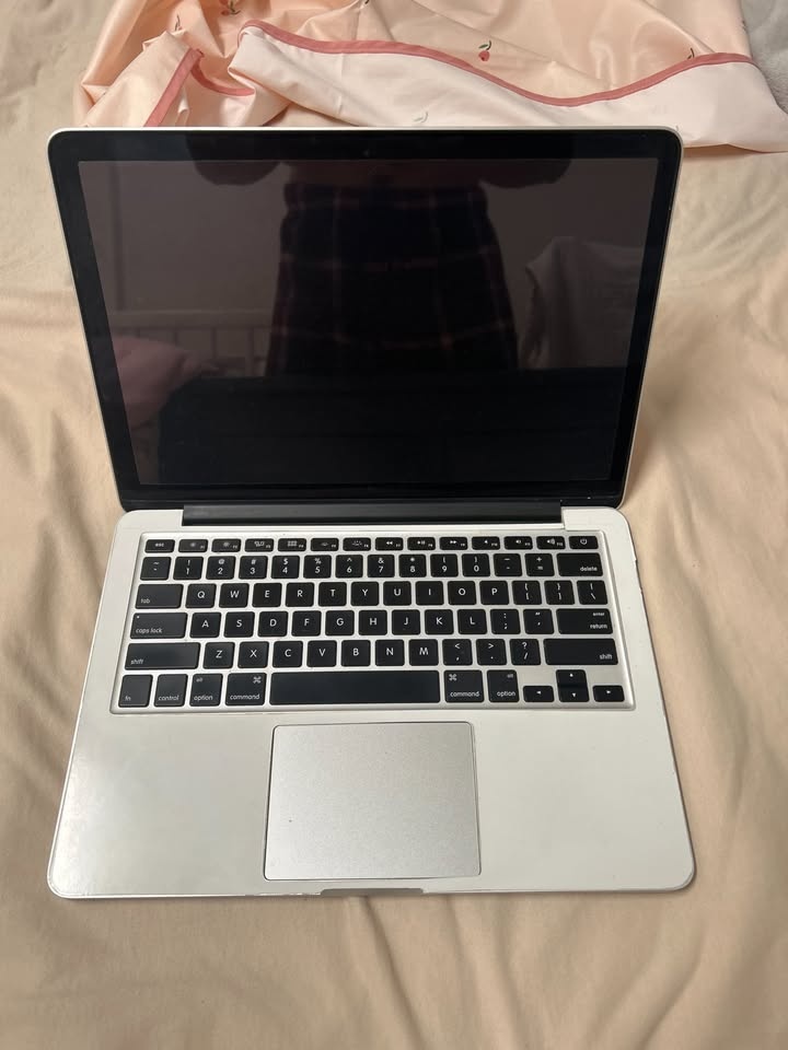 Macbook Pro 13'' Excellent condition - photo 2